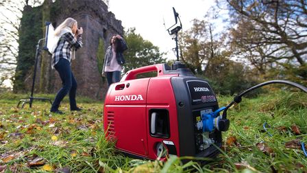 Draagbare generator, buiten (strand)