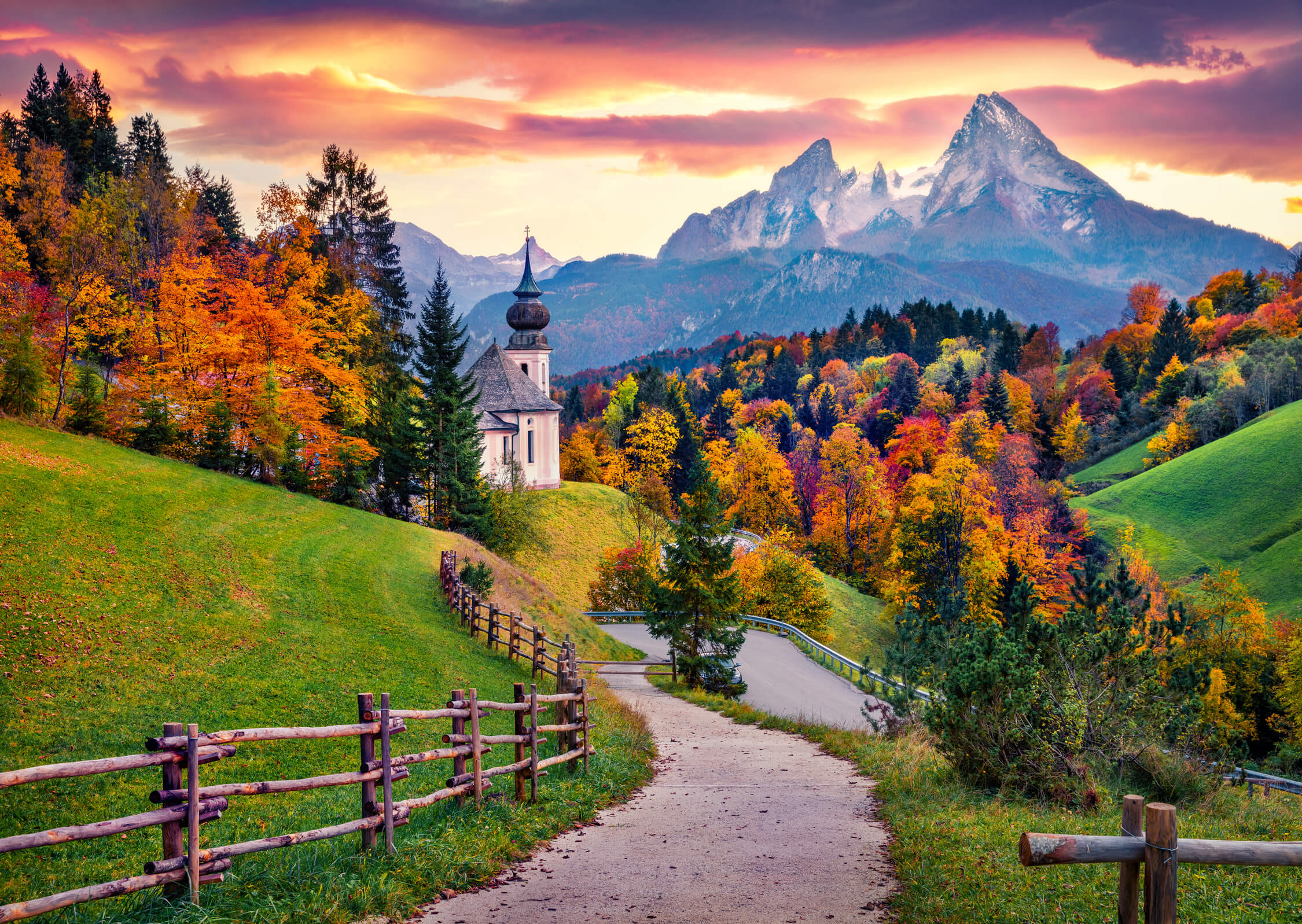 Bedevaartskerk Maria Gern in Berchtesgaden tussen de Beierse bergen in Duitsland