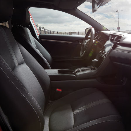 Foto van interieur Honda Civic.