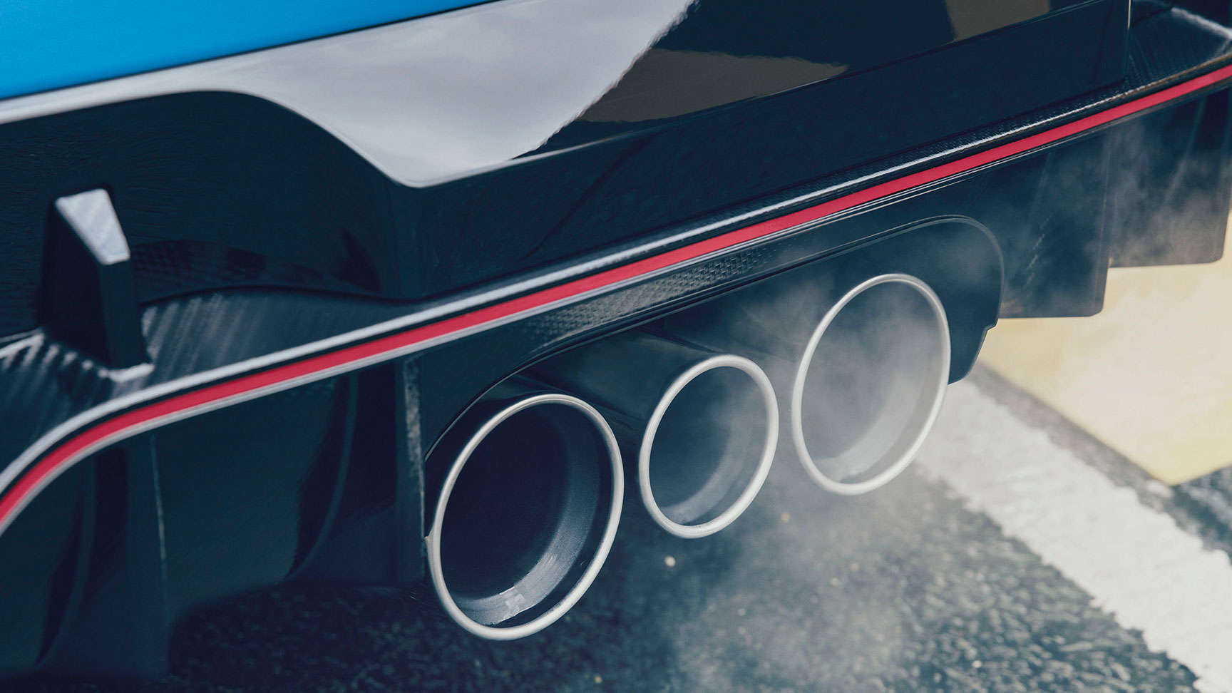 Close-up van Civic Type R uitlaatpijp