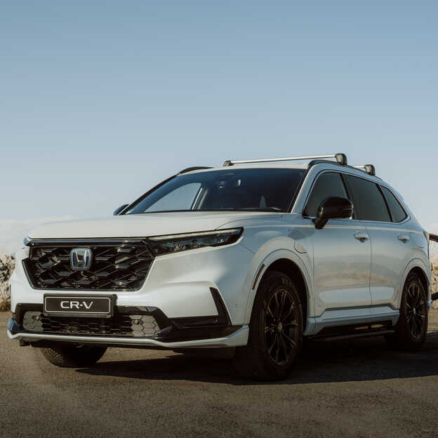 Christian Horner in een Honda Hybrid SUV