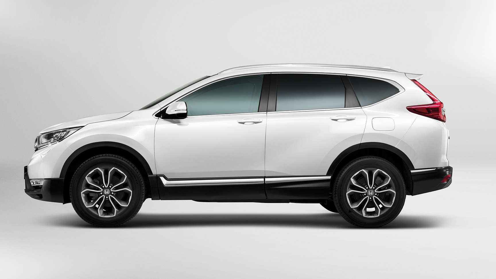 Zijaanzicht Honda CR-V in studio
