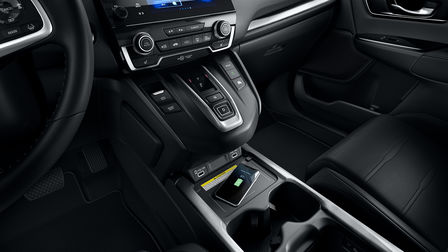 Close-up interieur draadloze oplader