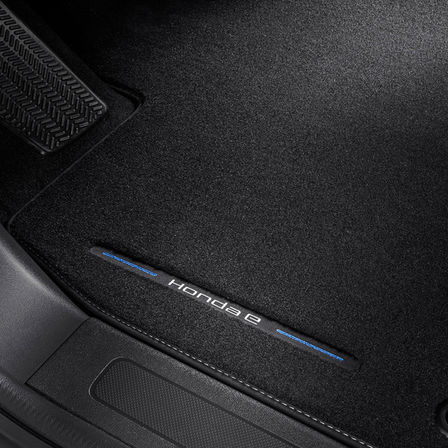 Close-up van Honda e vloermat.
