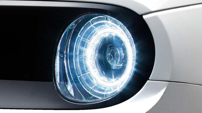 Close-up LED-koplampen van de Honda e.