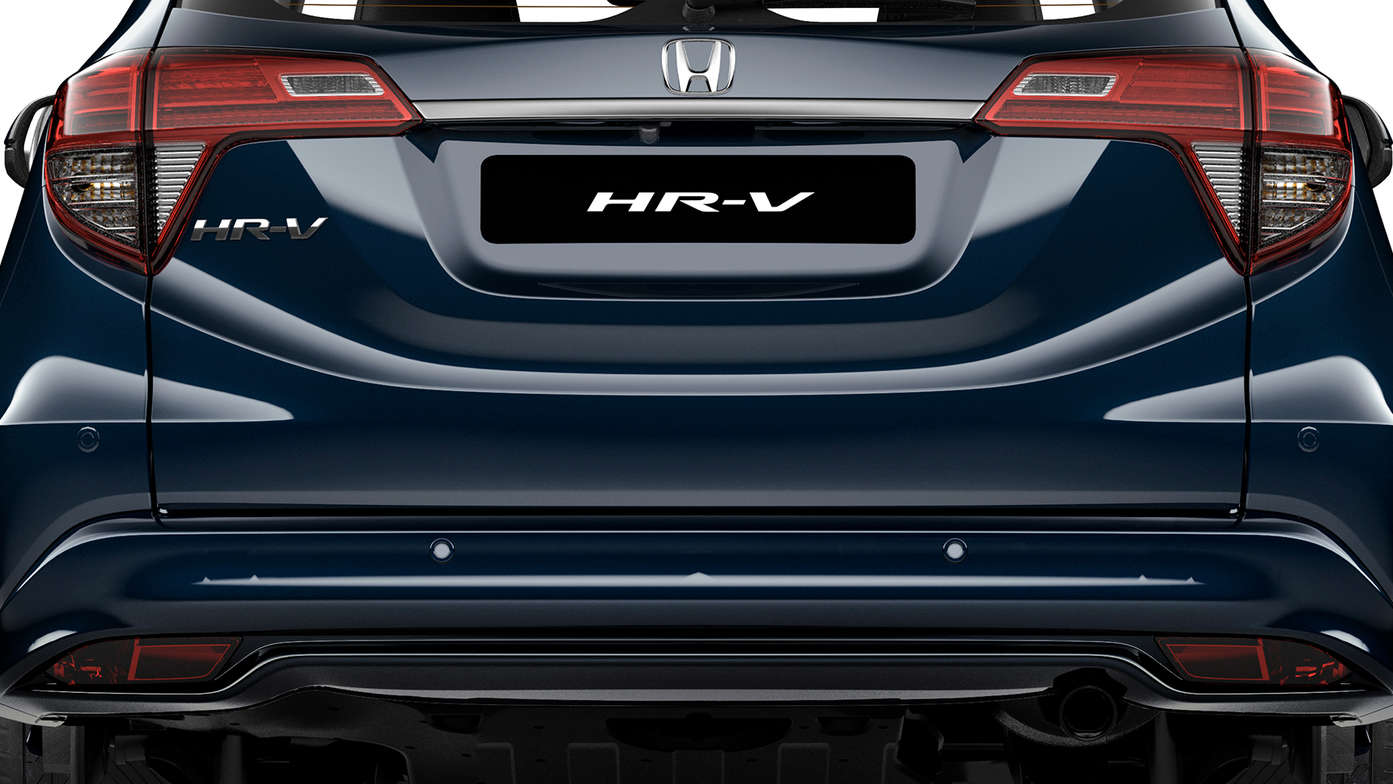 Achteraanzicht van Honda HR-V met bumper en achterlicht.