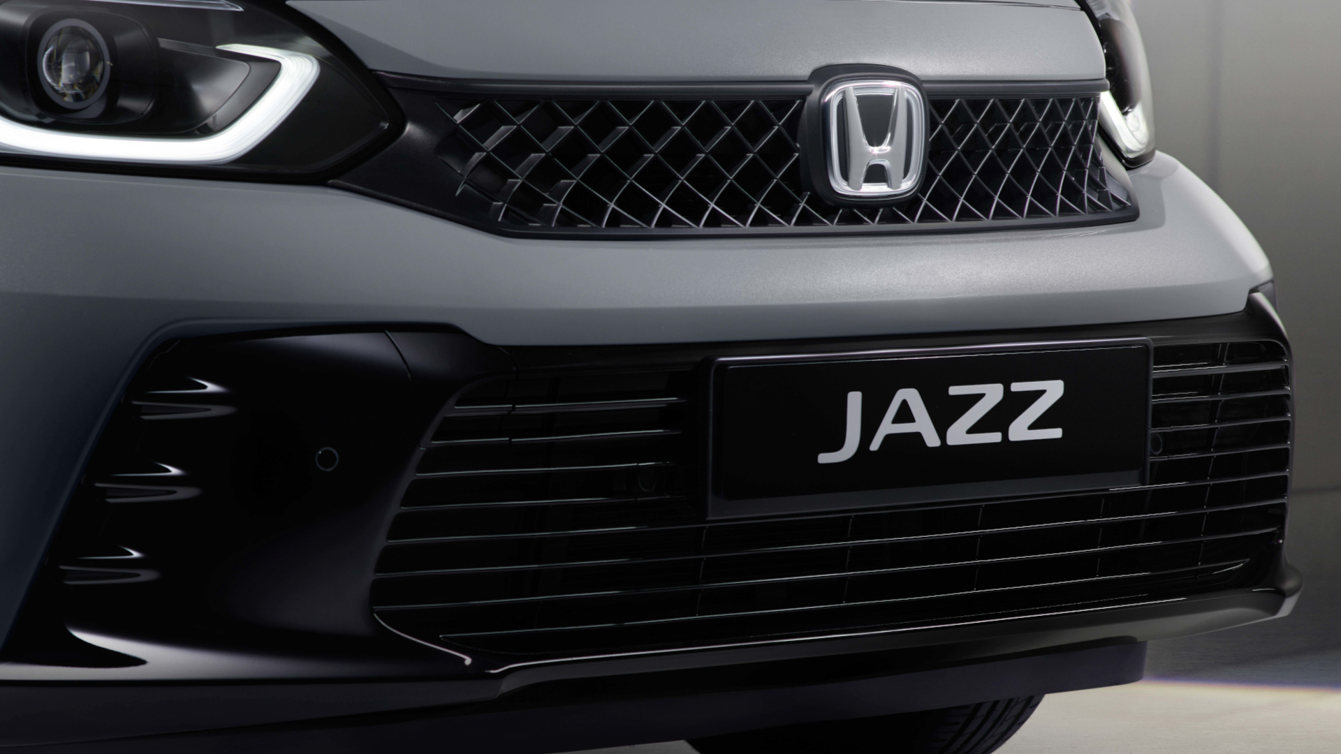 Close-up van de grille van de Honda Jazz.