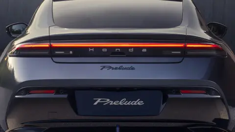 Afbeelding van Honda Prelude dashboard.