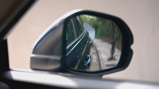 CR-V Reverse Auto-Tilt Mirror