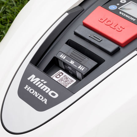 Close-up van het Honda Miimo-bedieningspaneel.