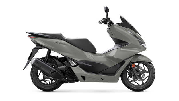 Honda Forza 125 voorkant rechts 3/4 studio