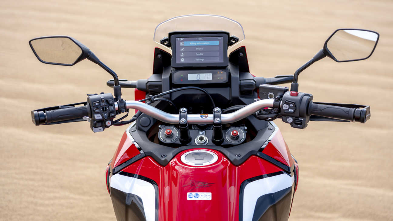 Honda Africa Twin ingezoomd vanuit standpunt rijder