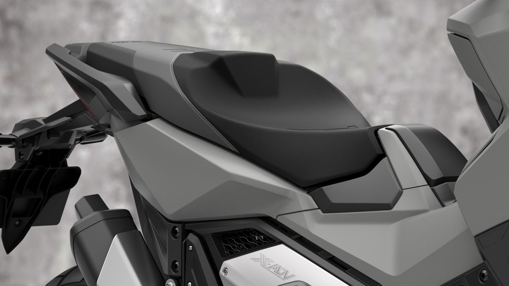 Close-up van het zadel van de Honda X-ADV.