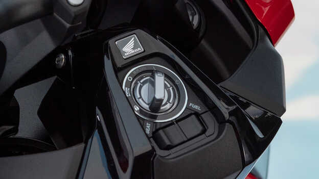 5-inch TFT-meter, Honda RoadSync en Smart Key