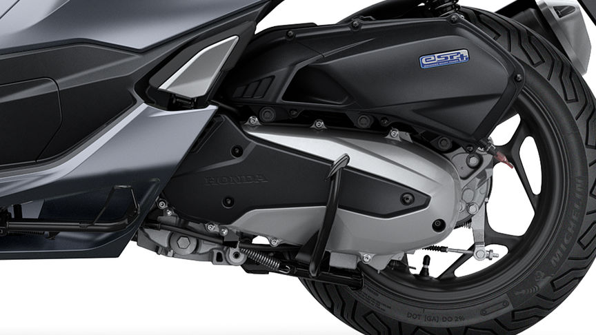 Honda PCX125 - Krachtigere eSP+ watergekoelde SOHC-motor met vier kleppen 