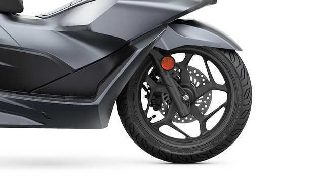 Honda PCX125 - Nieuwe wielen met grotere banden
