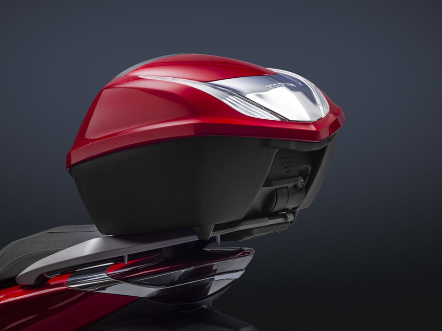 Honda SH150i, topkoffer