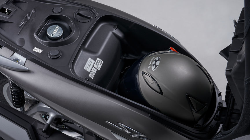 Honda SH350i - Ruime opbergruimte en gebruisgemak met de Smart Key