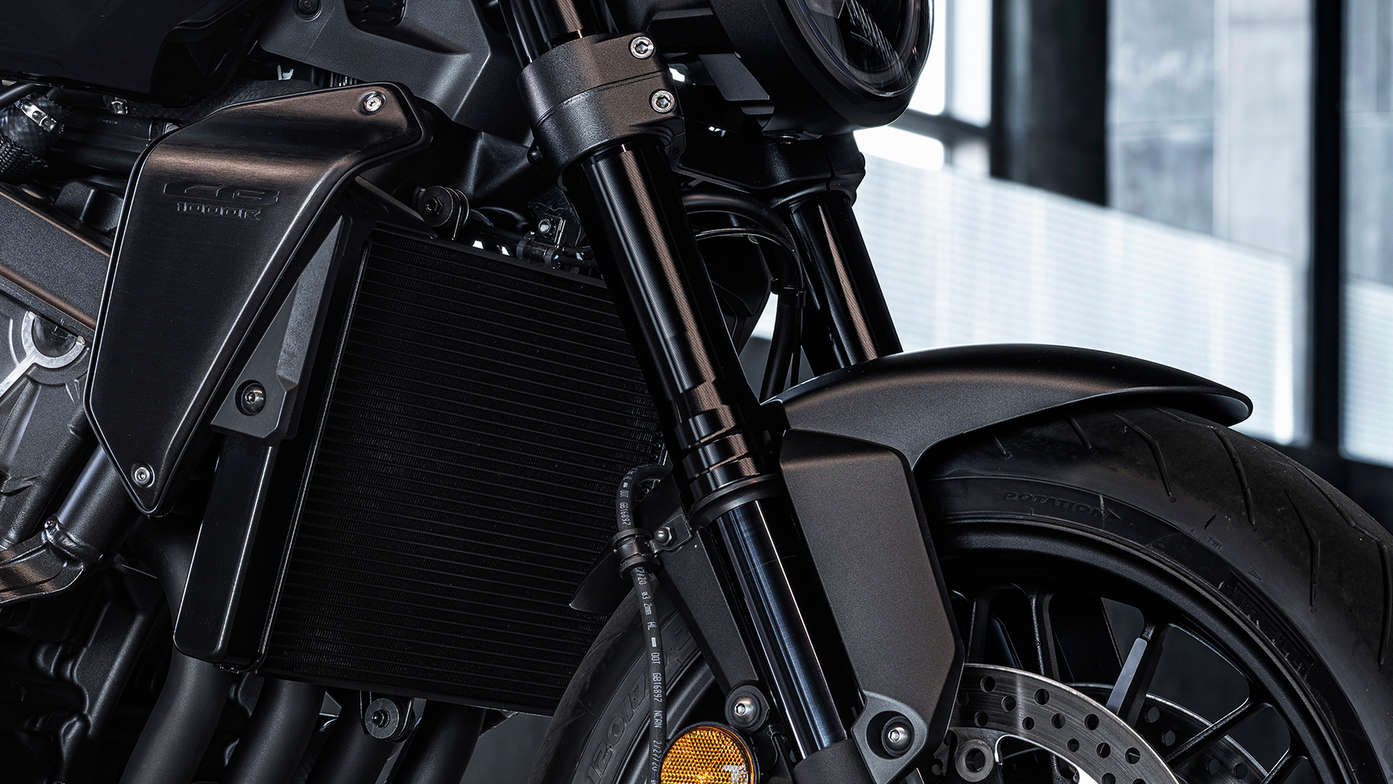 CB1000R Black Edition, volledig zwarte voorophanging