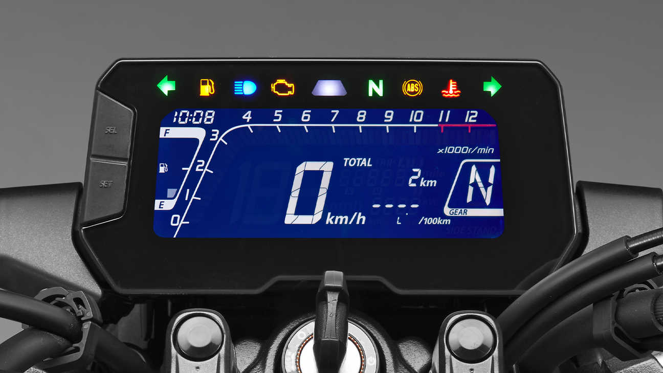 Honda CB125R, uitgerust lichtgewicht LCD-dashboard