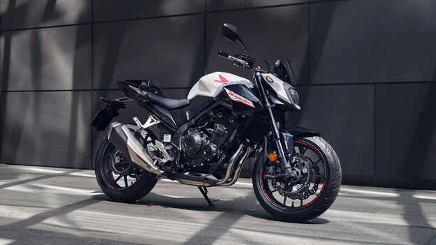 CB500 Hornet driekwartbeeld