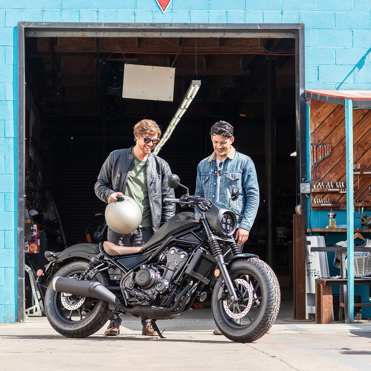 CMX500 Rebel met twee rijders