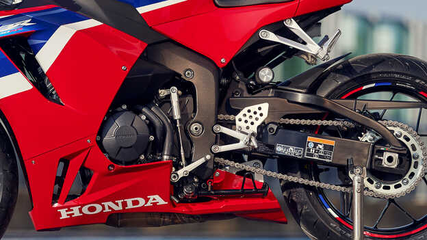 CBR600RR standaard gemonteerde quickshifter.